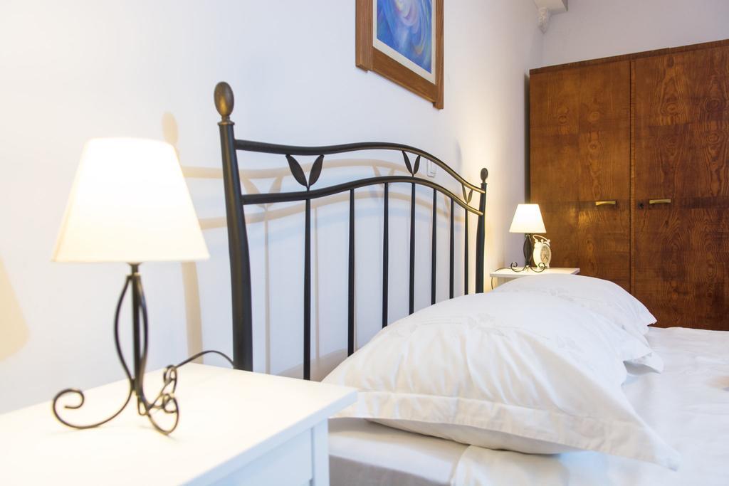 Apartment Capo Residence - Old Town - Parking Trogir Exterior foto